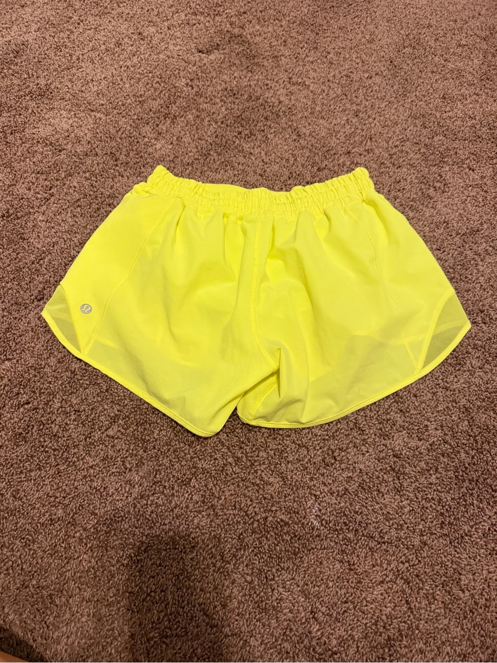 lululemon athletica HR Hi-lighter Yellow, size 6 - Picture 2 of 4